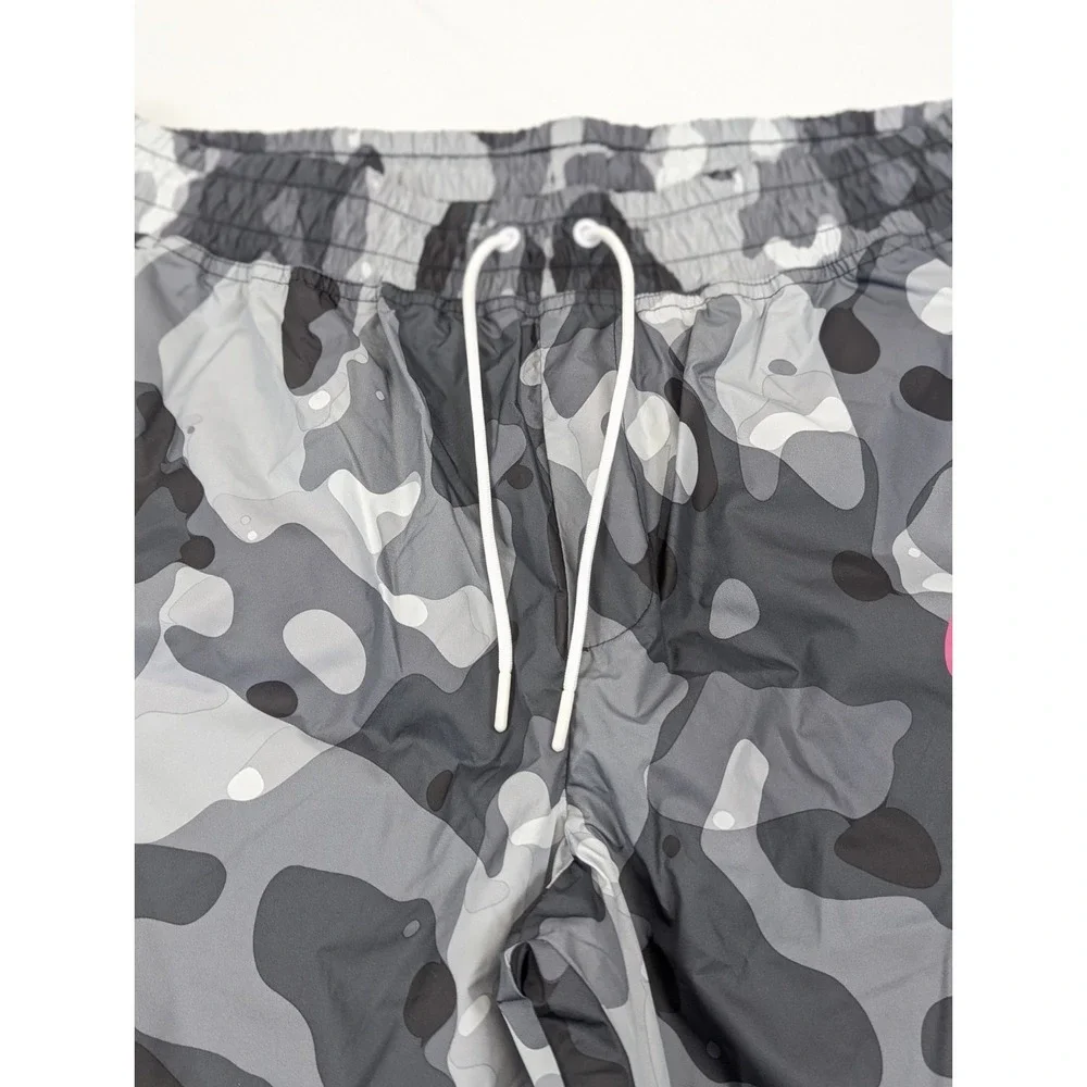 Nike Windbreaker Camouflage Joggers Pants Womans XL Pink Check 34x26 Plus